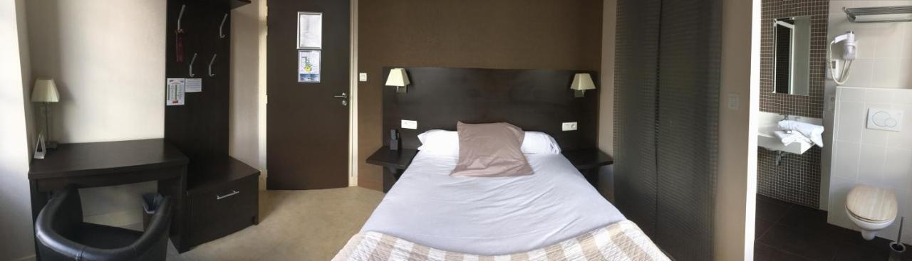 Le Relais Hotel Saint-Quentin-les-Anges Exterior foto
